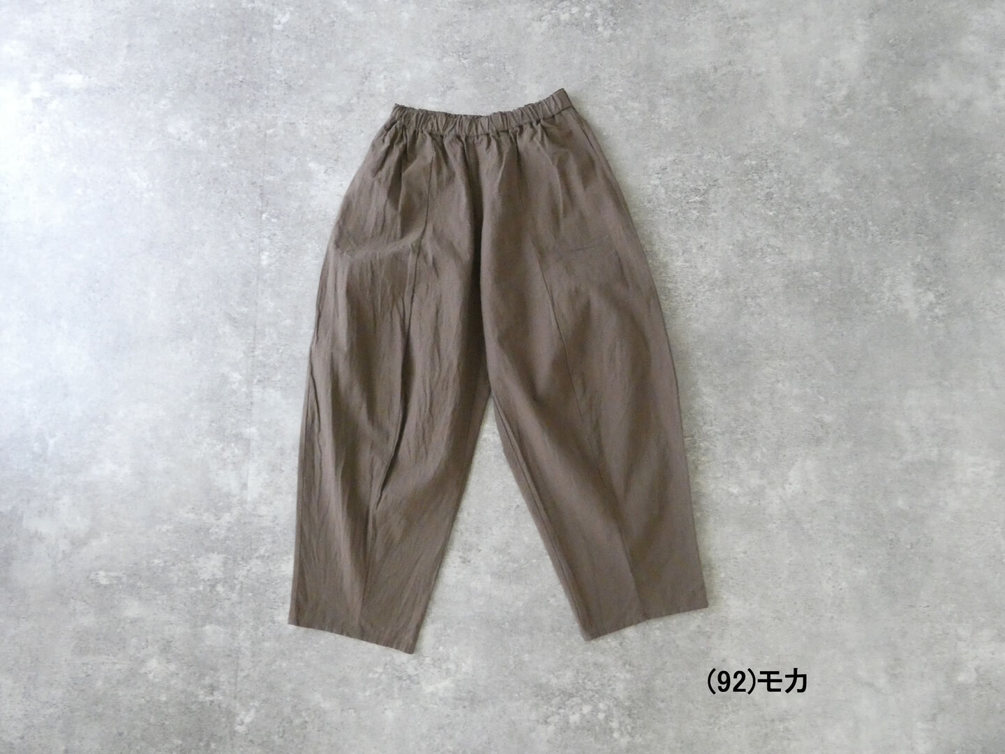 ina(イナ) リネンコットンキャンバス　センター切替カーブパンツの商品画像42