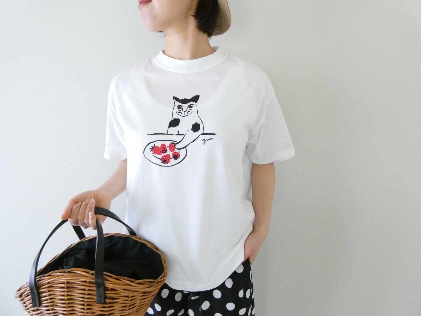 grin(グリン) ネコにイチゴTの商品画像1