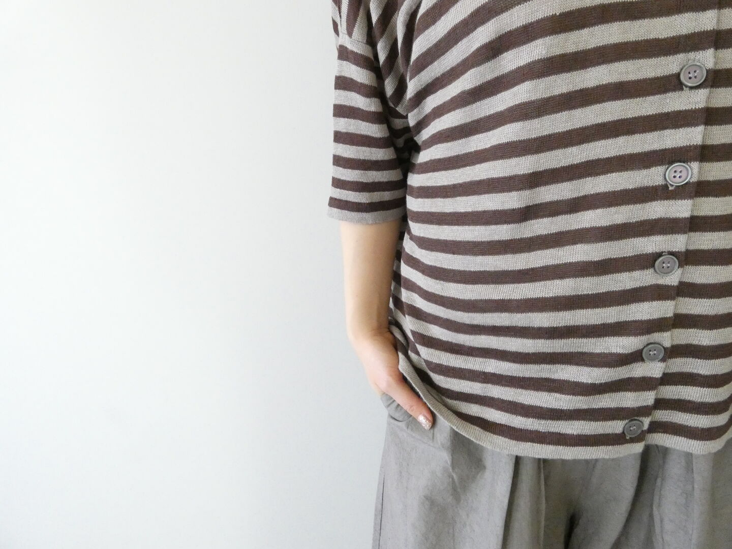 mao made(マオメイド) UVリネンニット 2WAYハーフスリーブカーディガンの商品画像16