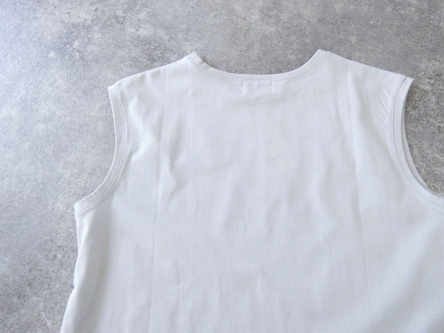 mao made(マオメイド) きれいめ天竺プリントT helloプリントタンクの商品画像23