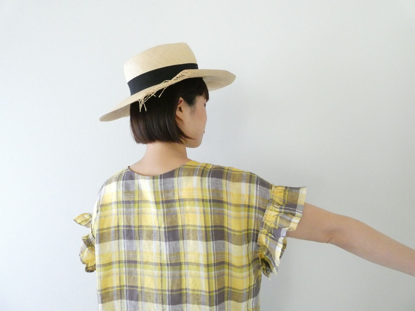 mao made(マオメイド) リネンBIGチェック お袖ふりふり2wayブラウスの商品画像5
