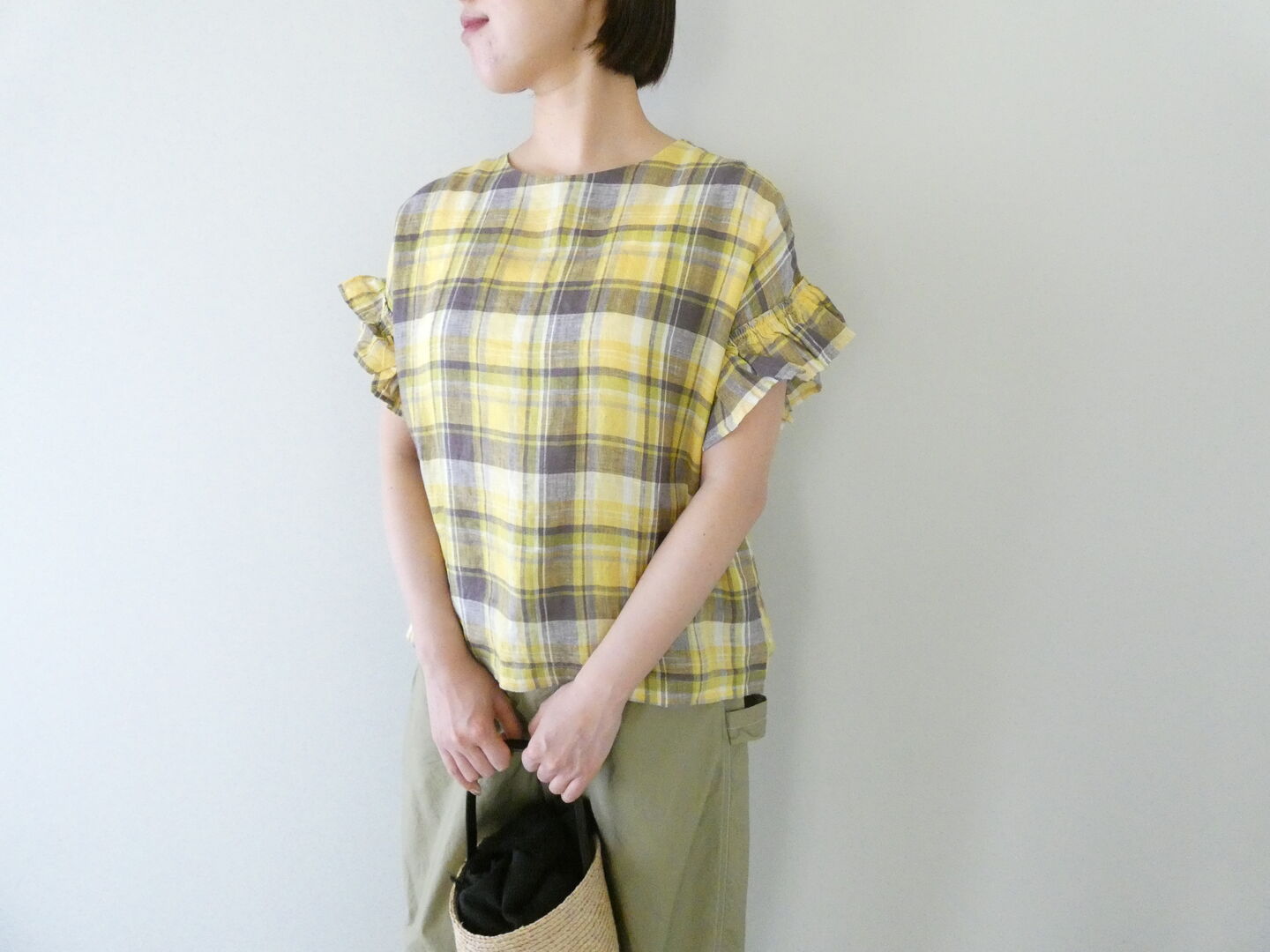 mao made(マオメイド) リネンBIGチェック お袖ふりふり2wayブラウスの商品画像6