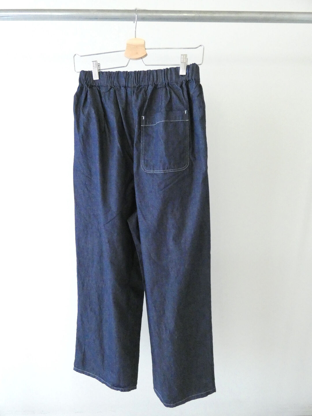 MidiUmi(ミディウミ) denim tuck wide easy pantsの商品画像11