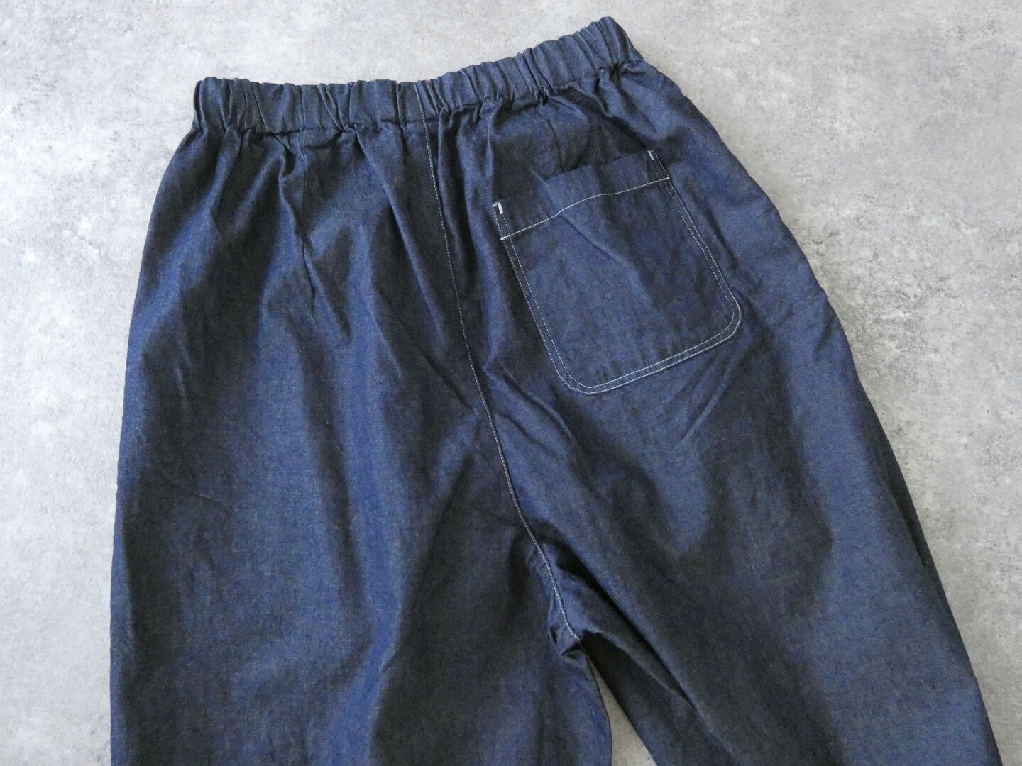 MidiUmi(ミディウミ) denim tuck wide easy pantsの商品画像28