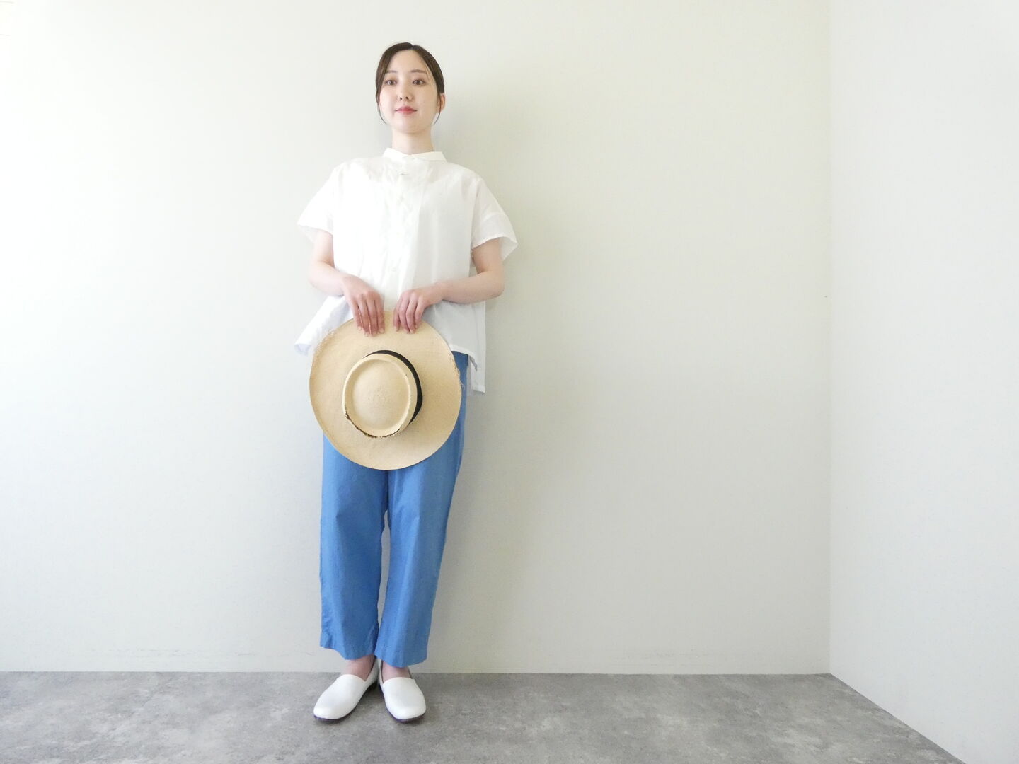 R&D.M.Co-(オールドマンズテーラー) GARMENT DYE TYPEWRITER SARROUEL TAPERED GUM PANTSの商品画像1