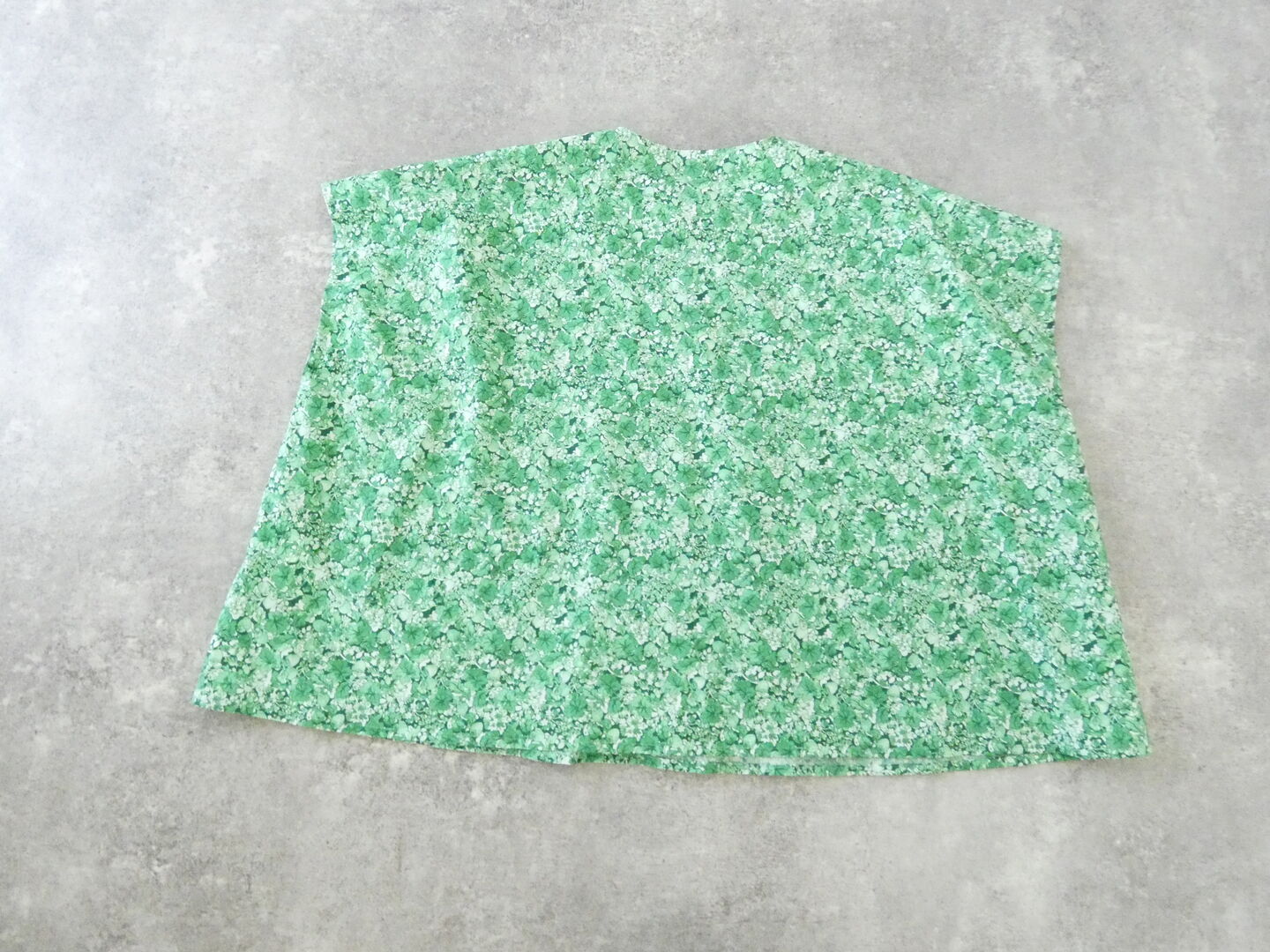 R&D.M.Co-(オールドマンズテーラー) TYPEWRITER WILD BERRY FLORAL PULLOVER BAGGY BLOUSEの商品画像11