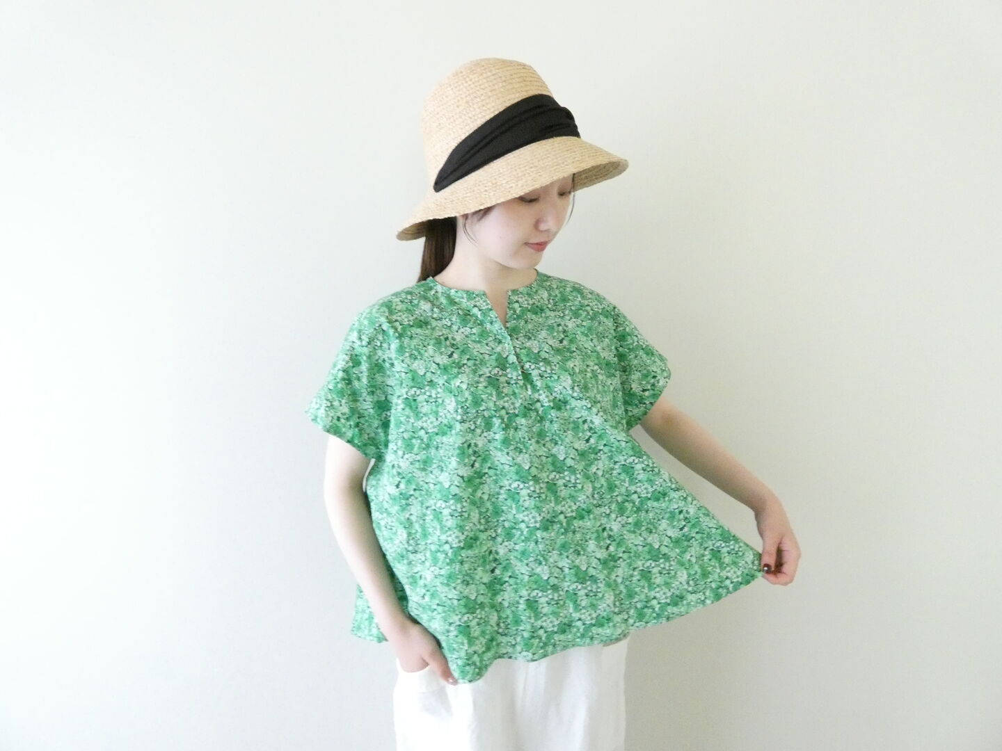 R&D.M.Co-(オールドマンズテーラー) TYPEWRITER WILD BERRY FLORAL PULLOVER BAGGY BLOUSEの商品画像2