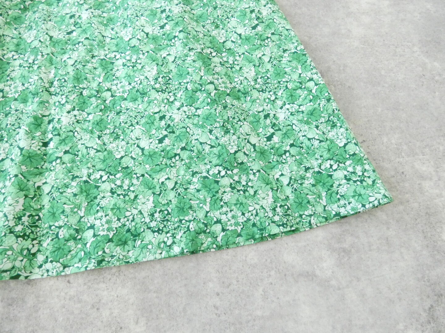 R&D.M.Co-(オールドマンズテーラー) TYPEWRITER WILD BERRY FLORAL PULLOVER BAGGY BLOUSEの商品画像26