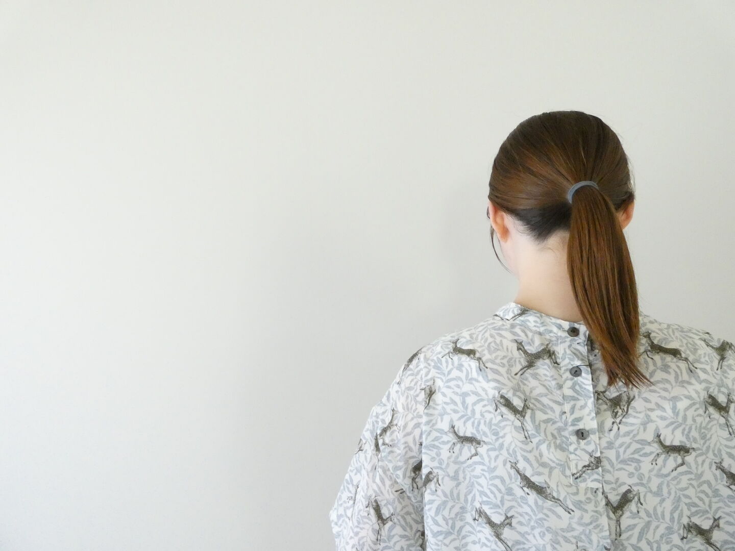 NOMBRE IMPAIR(ノンブルアンペール) バンビプリント後ろ開きTブラウスの商品画像6