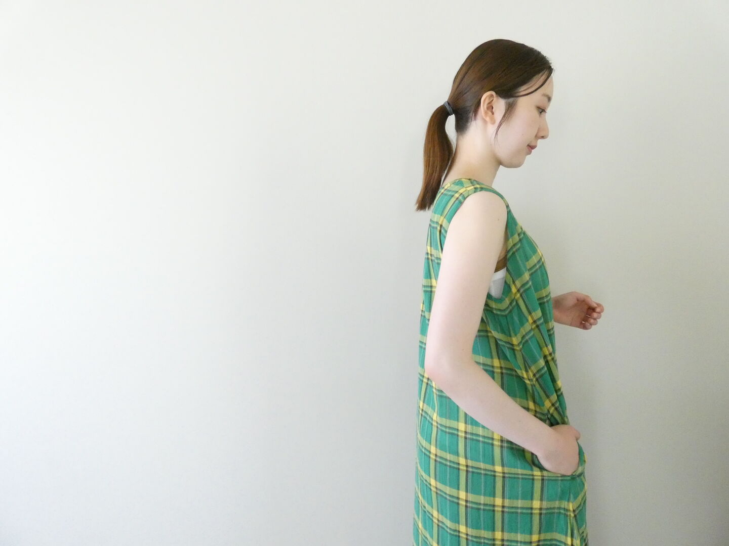 ichi(イチ) ワッシャーチェックノースリフレアドレスの商品画像9