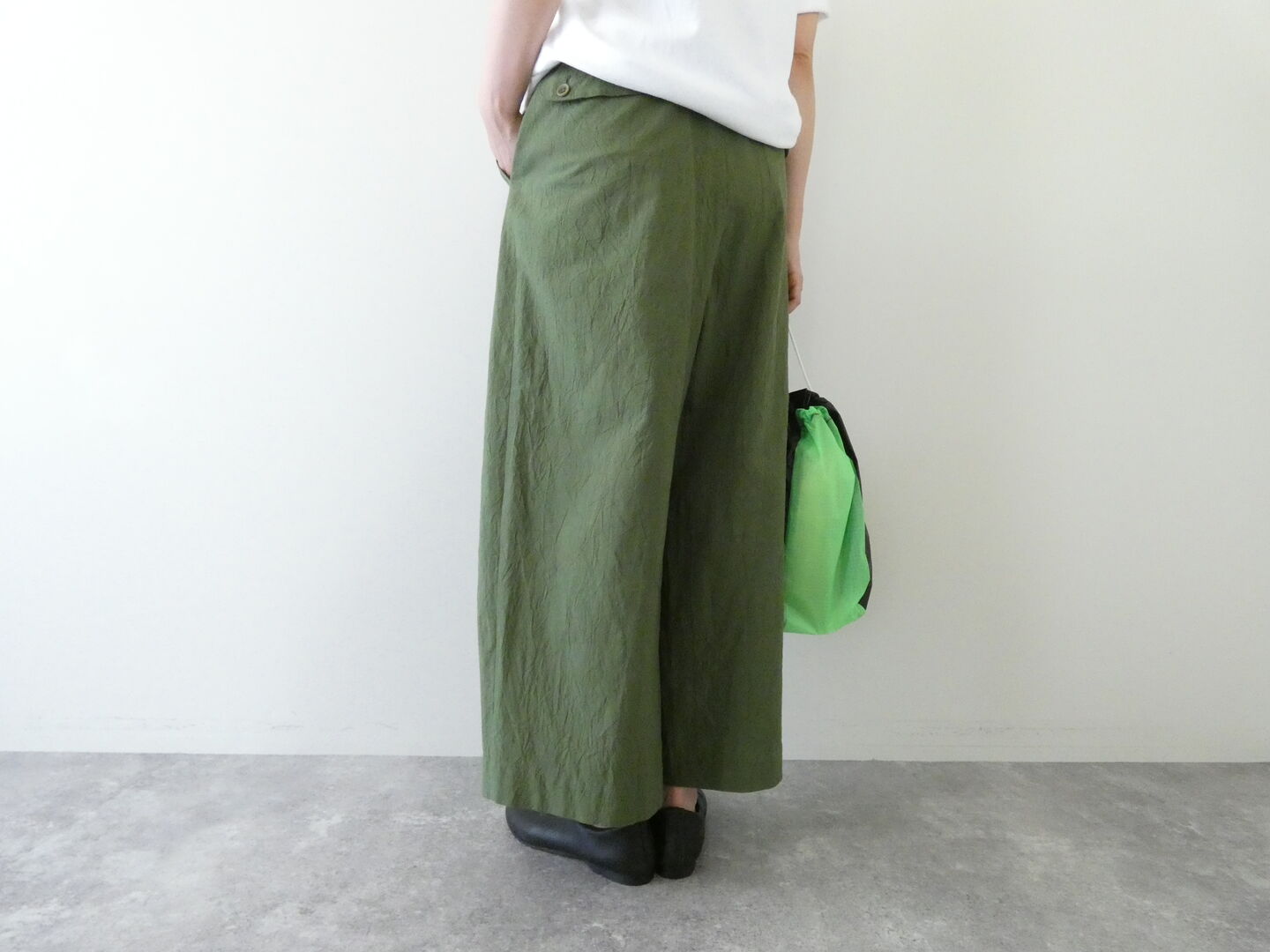ina(イナ) シーチングハンドワッシャーウエストゴムタックパンツの商品画像8