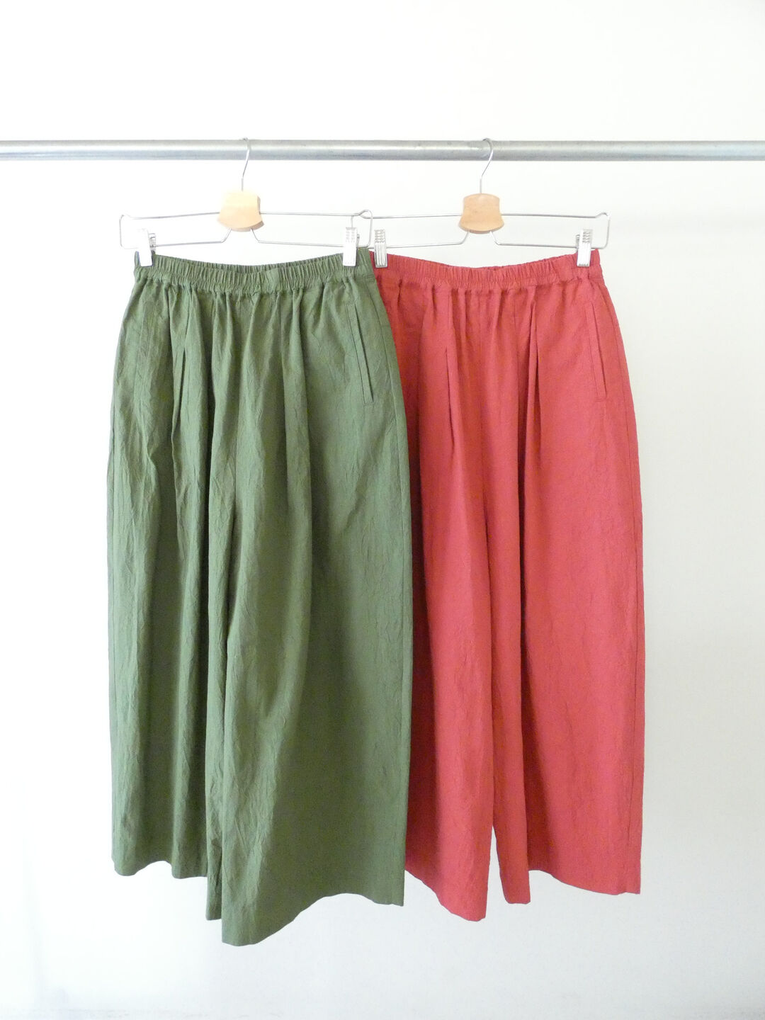 ina(イナ) シーチングハンドワッシャーウエストゴムタックパンツの商品画像9