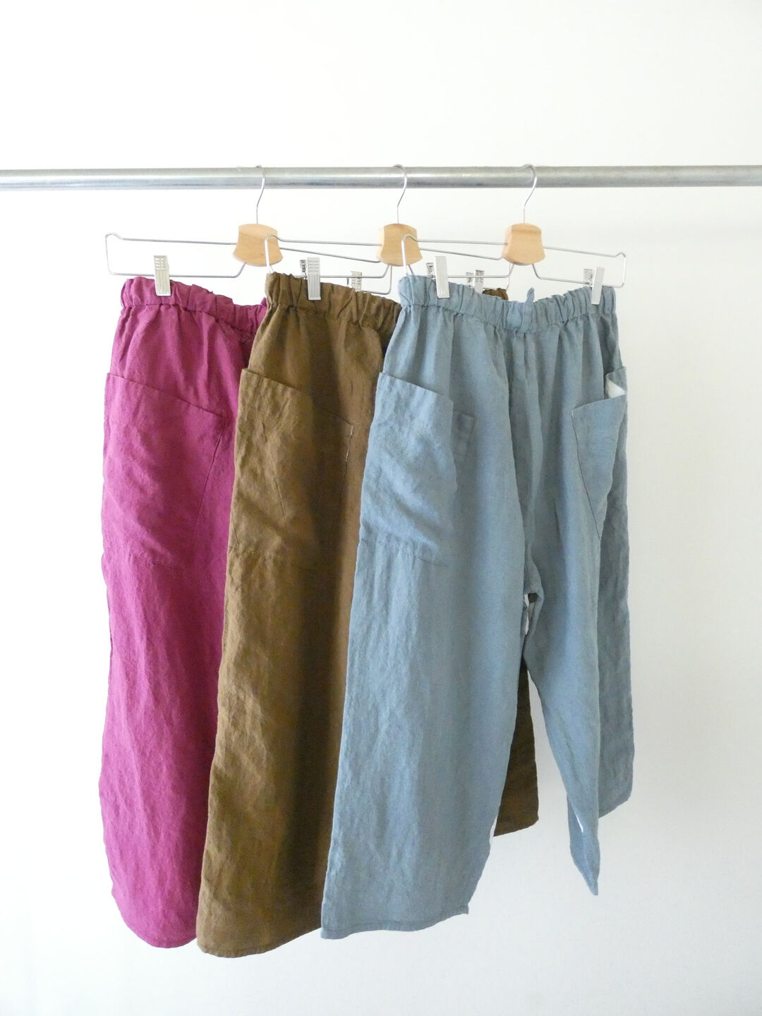 快晴堂(かいせいどう) Girl's ベルギーリネンの大きな水玉 斜めポケパンツの商品画像12