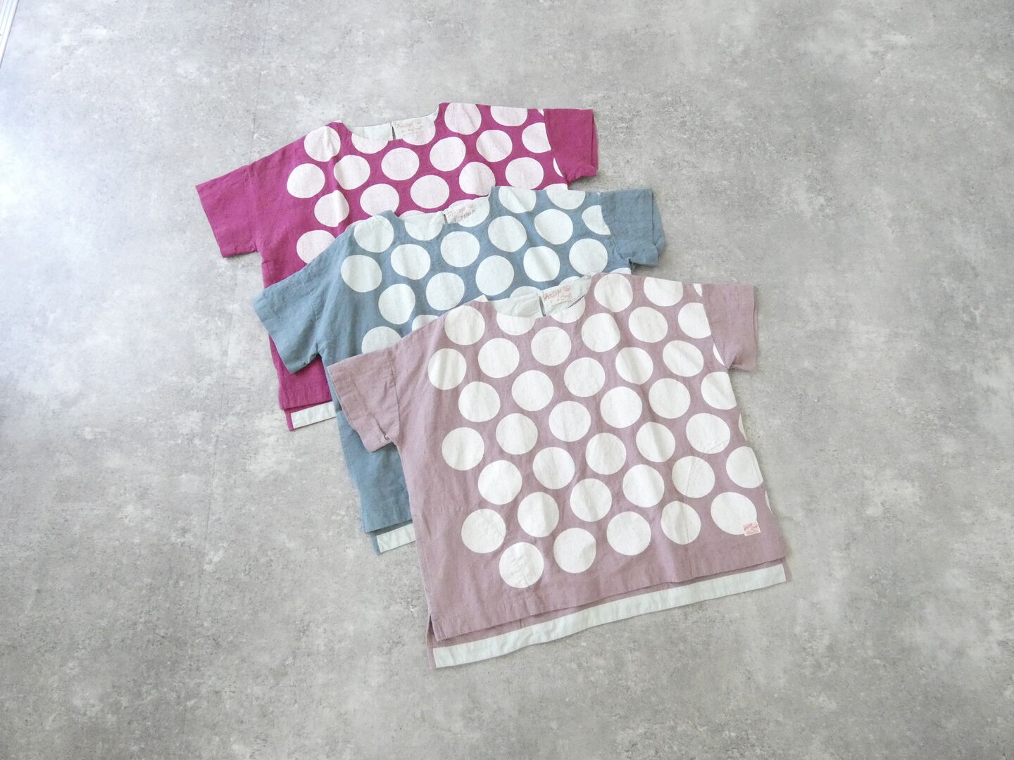 快晴堂(かいせいどう) Girl's ベルギーリネンの大きな水玉 水玉半袖Tシャツの商品画像3