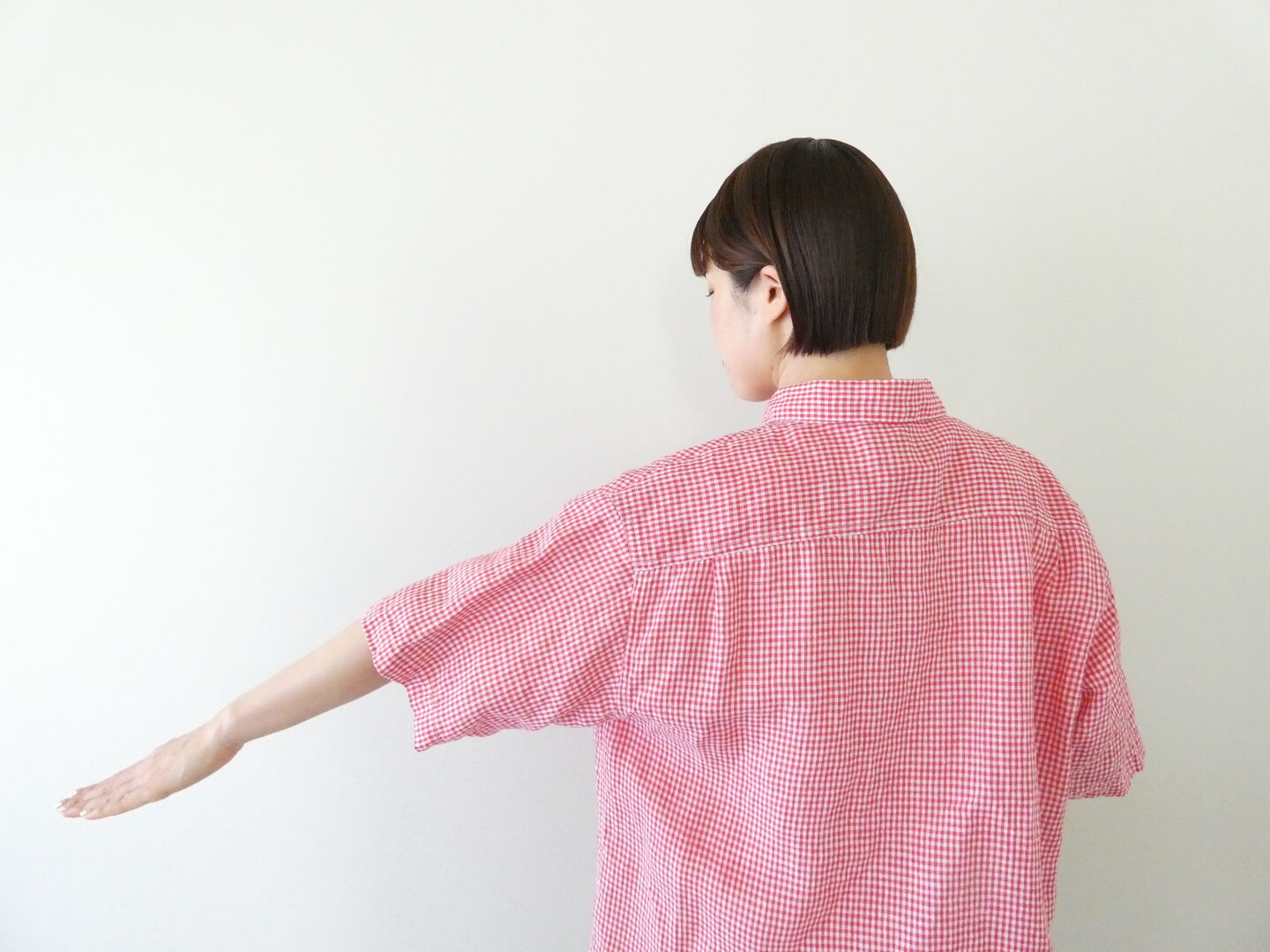 LOLO(ロロ) 丸襟スタンダードリネンギンガムシャツの商品画像7