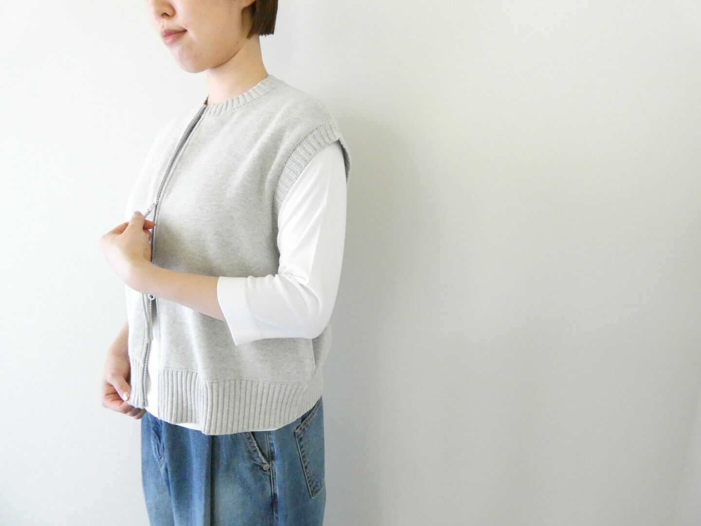 mao made(マオメイド) やわらかコットンミラノリブ風 異ゲージリブWジップベストの商品画像1