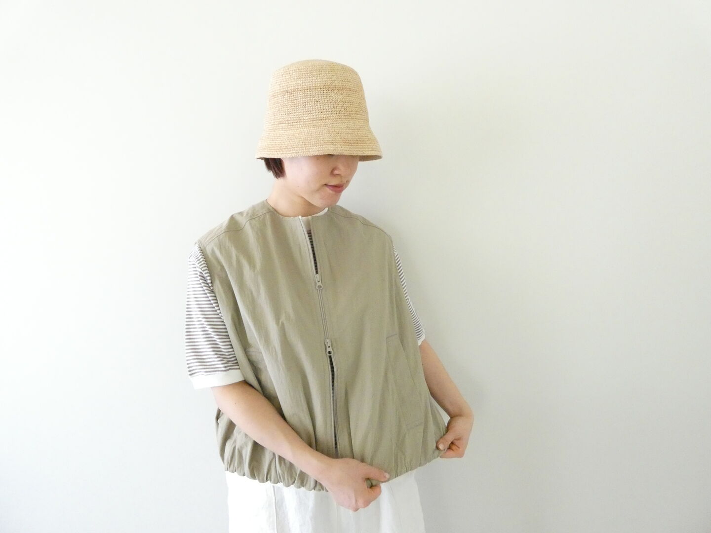 mao made(マオメイド) ヴィンテージウェザーバルーンシルエットZIP UPベストの商品画像1