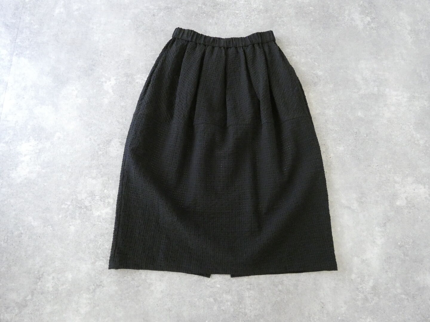 mizuiro ind(ミズイロインド) カラミチェックタックコクーンスカートの商品画像3