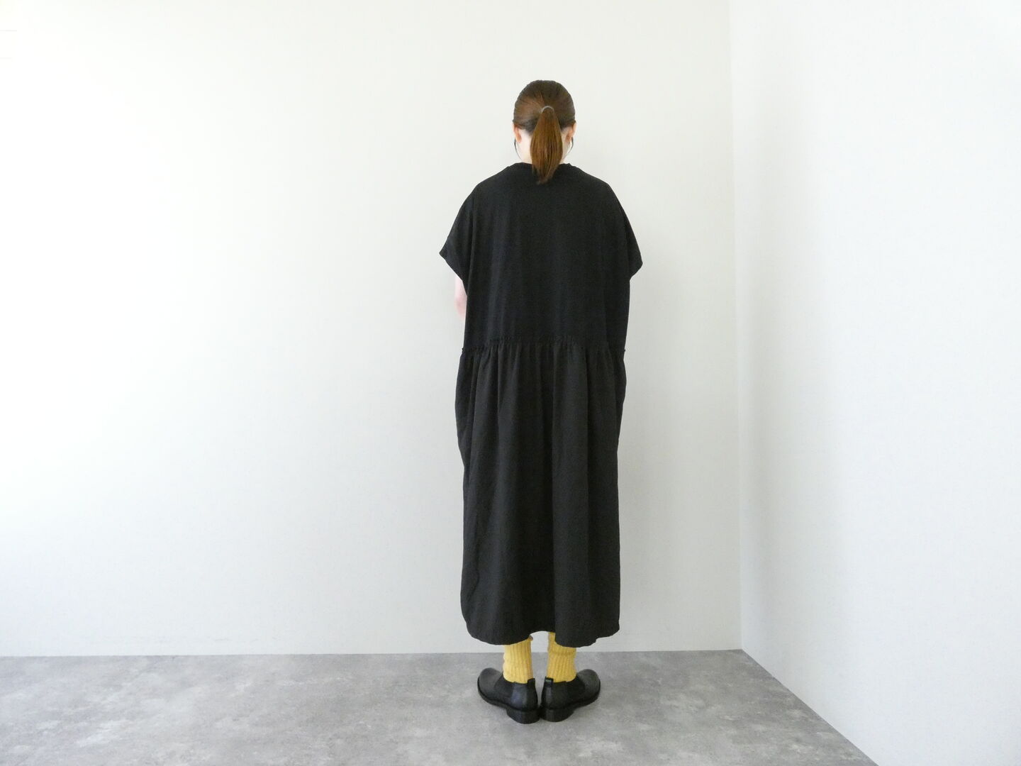 sabbatum(サバタム) 天竺バイファブリックロングワンピースの商品画像11