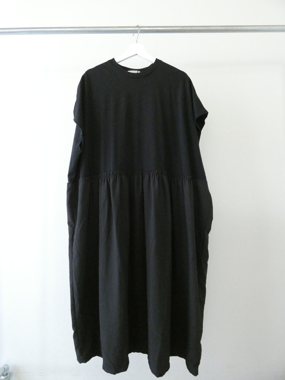 sabbatum(サバタム) 天竺バイファブリックロングワンピースの商品画像12