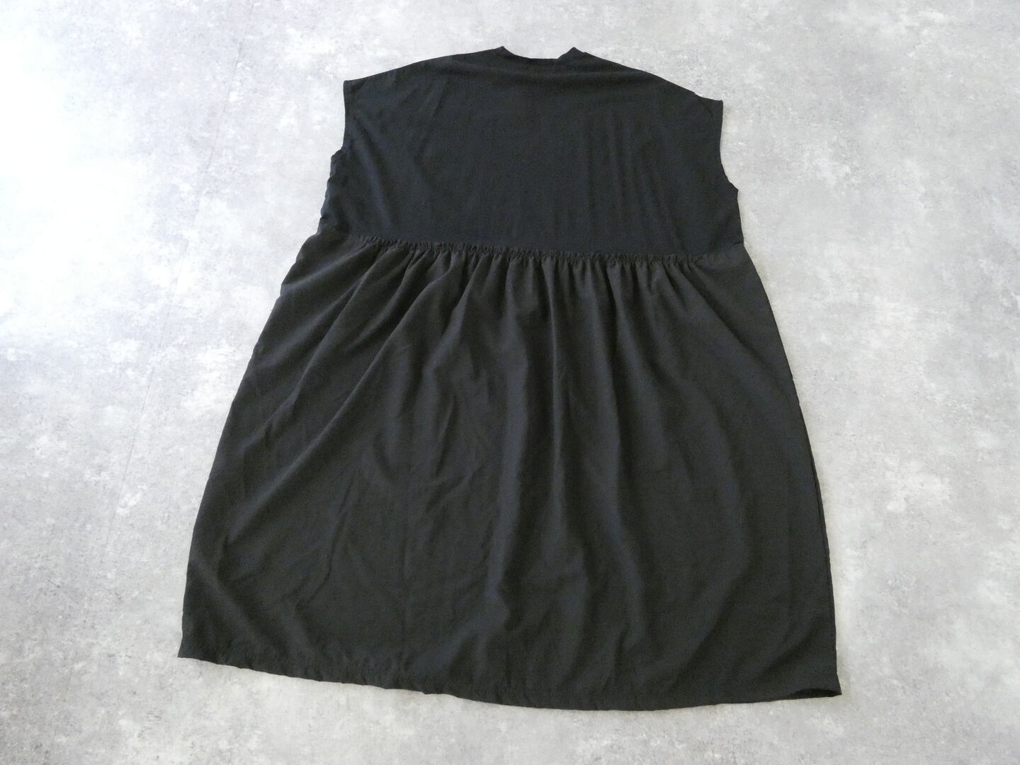 sabbatum(サバタム) 天竺バイファブリックロングワンピースの商品画像13