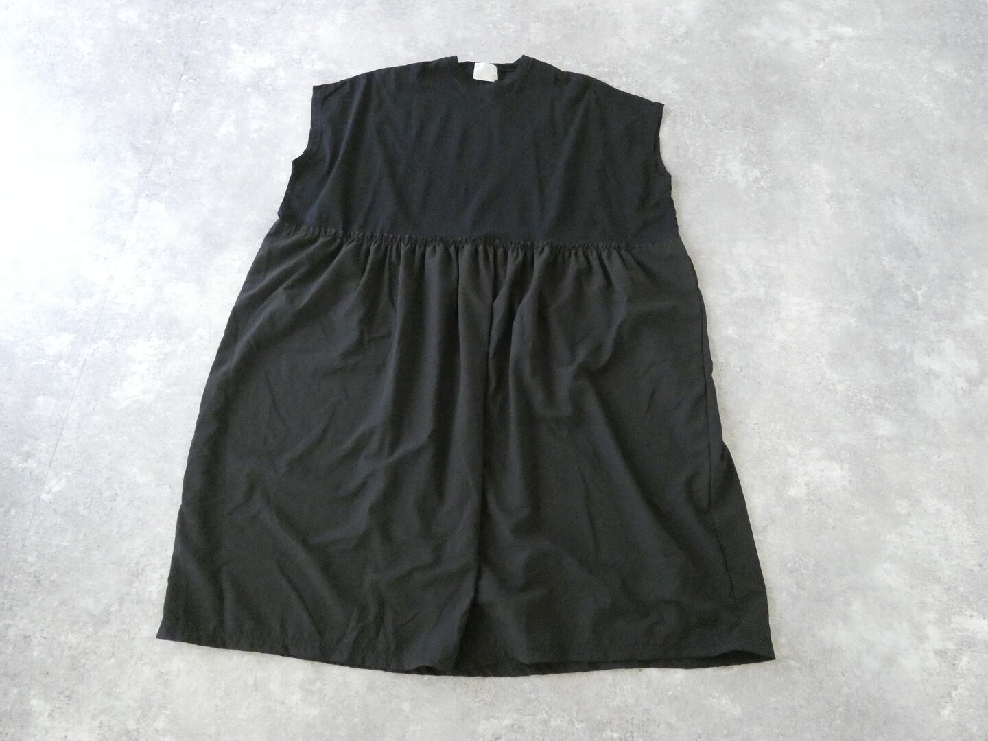 sabbatum(サバタム) 天竺バイファブリックロングワンピースの商品画像3