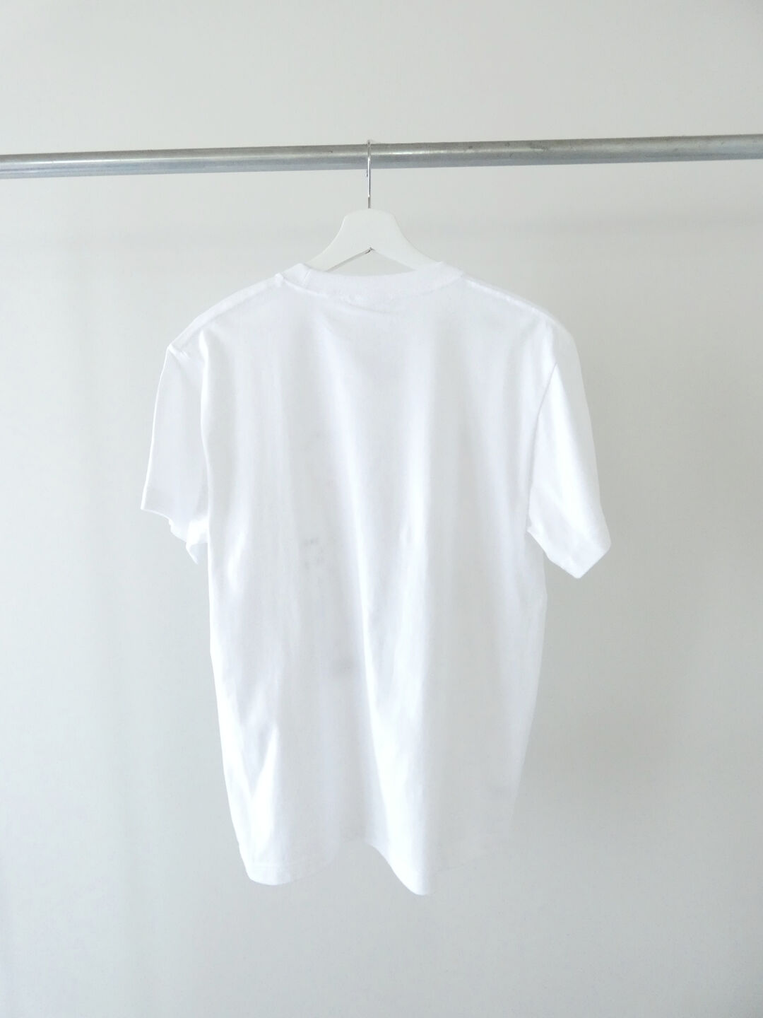 yuni(ユニ イズ ライク ア フラワー トゥー ミー) CHORUSエンブロイダリーTシャツの商品画像12