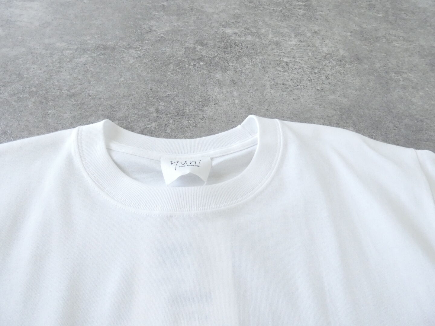 yuni(ユニ イズ ライク ア フラワー トゥー ミー) CHORUSエンブロイダリーTシャツの商品画像21