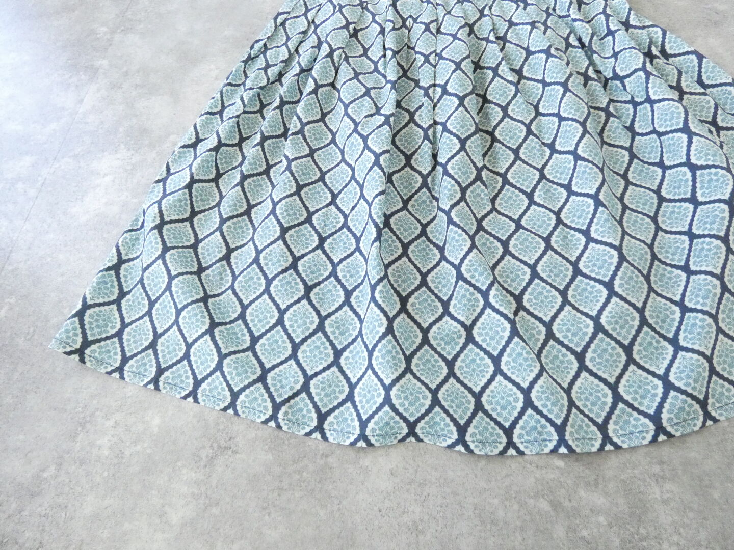 sosotto(ソソット) カスミソウプリントタックスカートの商品画像25