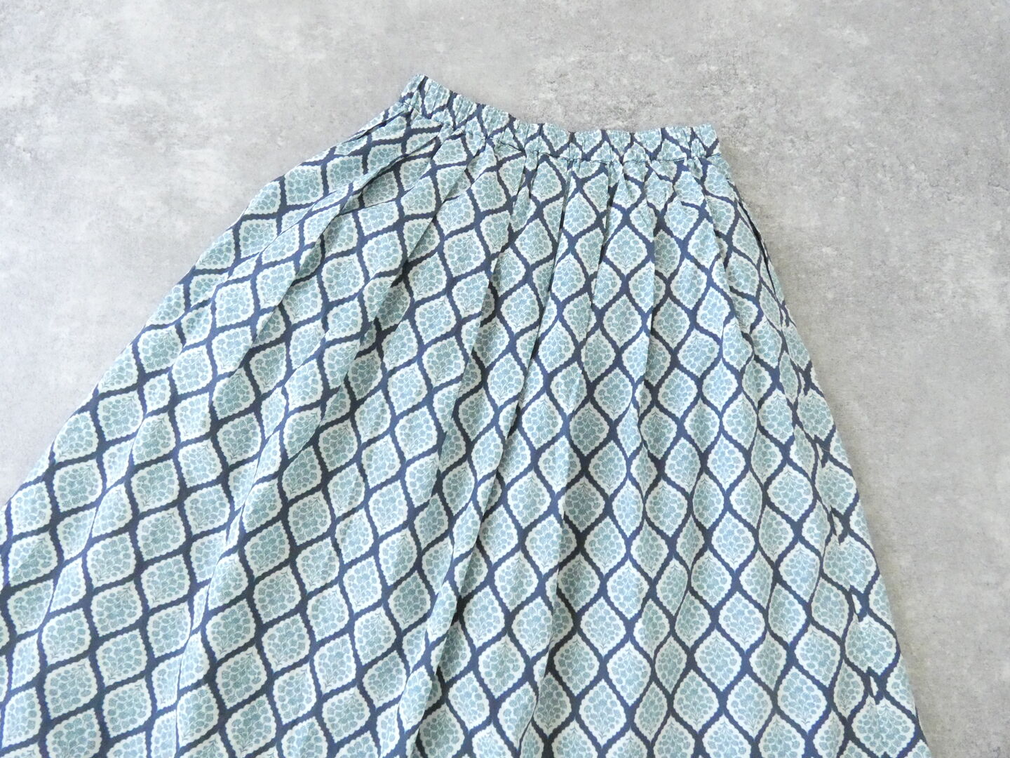 sosotto(ソソット) カスミソウプリントタックスカートの商品画像28