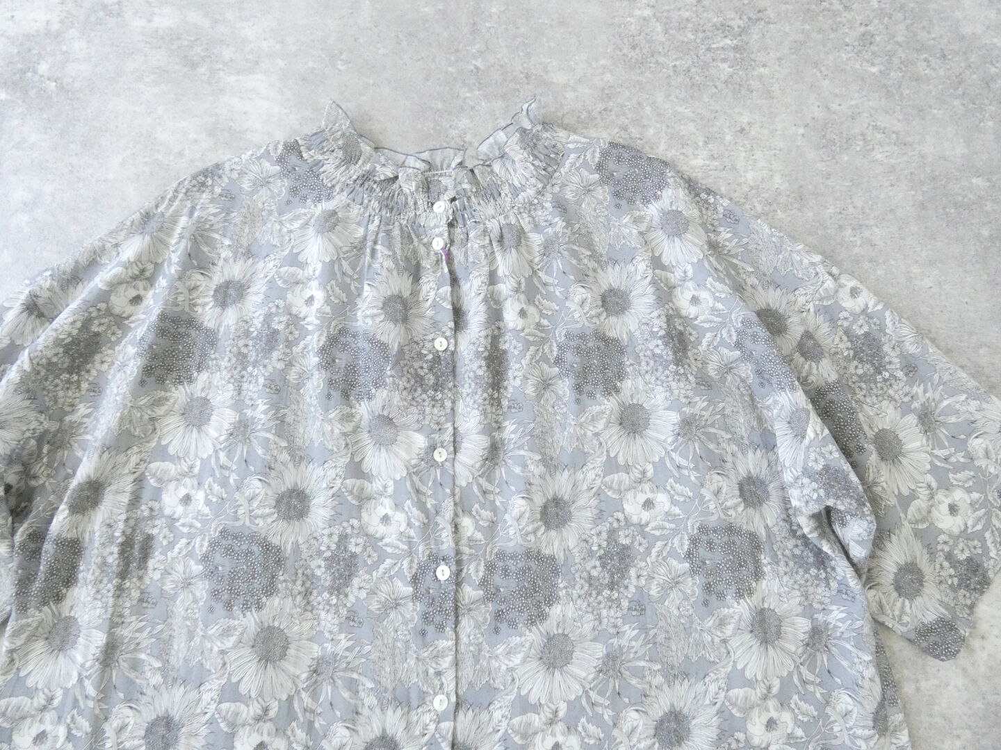 sosotto(ソソット) リバティシルフローン2WAYシャーリング6分袖ブラウスの商品画像25