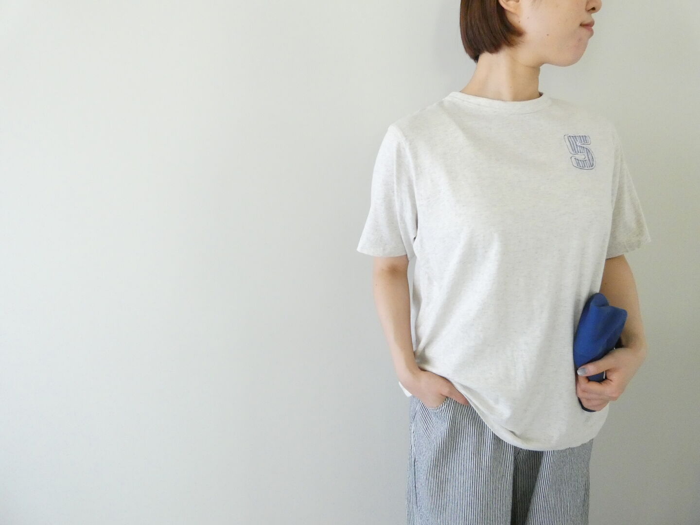 NATURAL LAUNDRY(ナチュラルランドリー) カード天竺5刺繍Tシャツの商品画像1