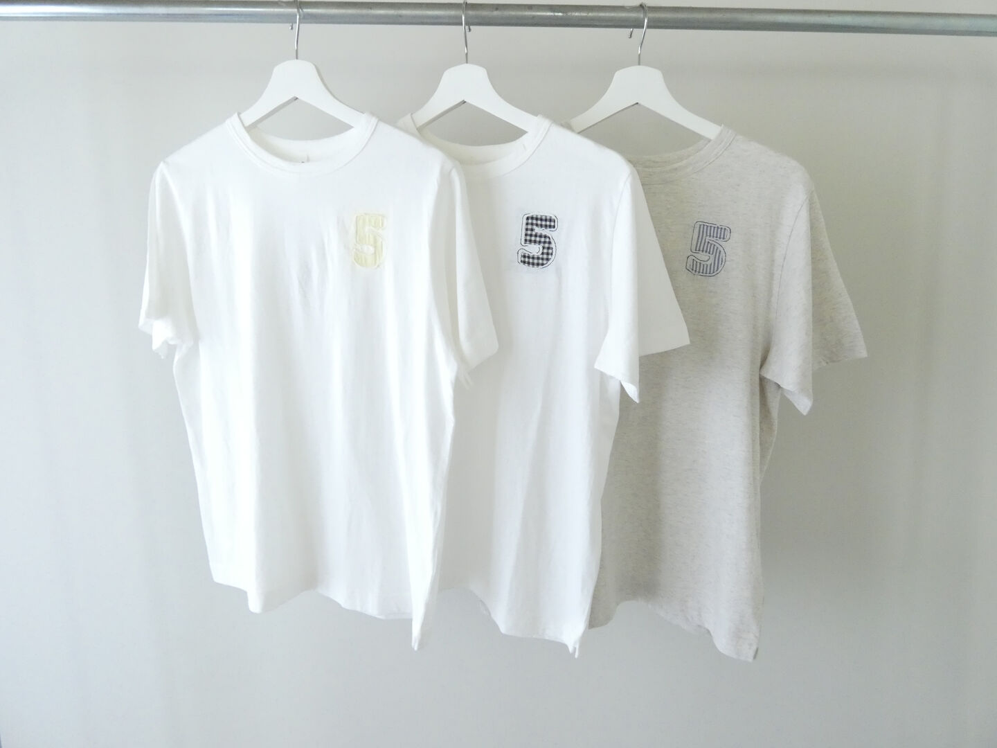 NATURAL LAUNDRY(ナチュラルランドリー) カード天竺5刺繍Tシャツの商品画像8