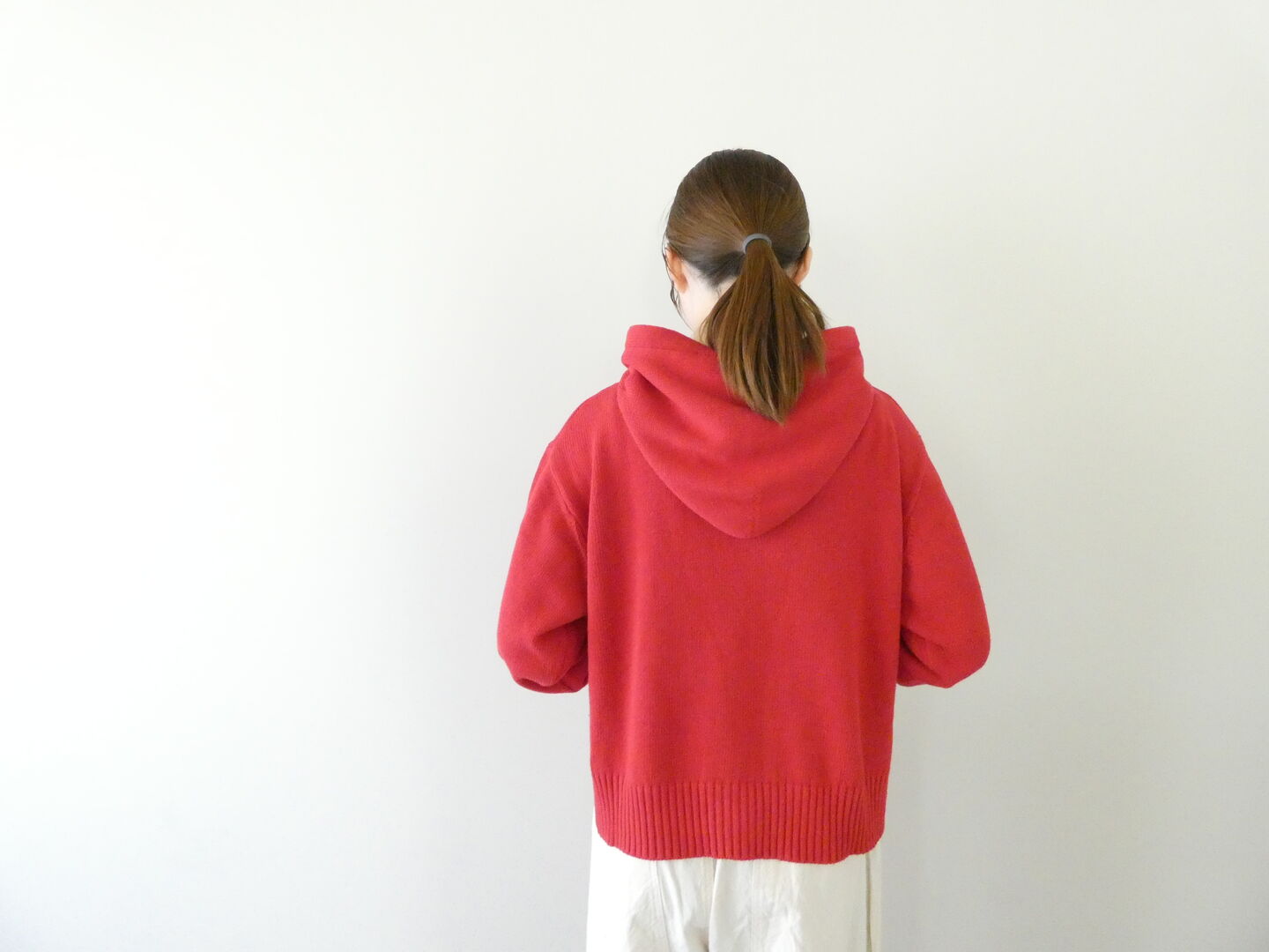 mao made(マオメイド) ざっくりアサーメン 気持ちちょい短めフード付きプルオーバーの商品画像8