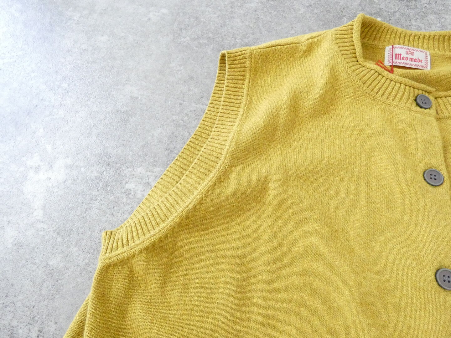mao made(マオメイド) やわらかコットンほんのりフロントボタンバックスリットベストの商品画像31
