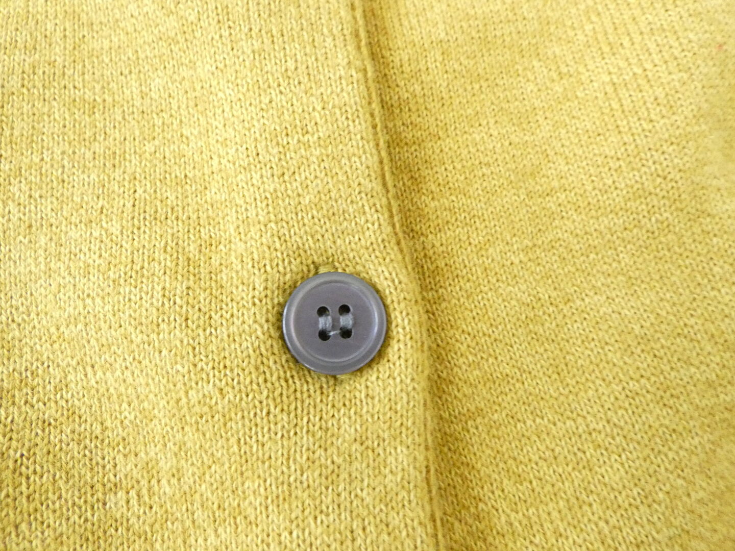 mao made(マオメイド) やわらかコットンほんのりフロントボタンバックスリットベストの商品画像32