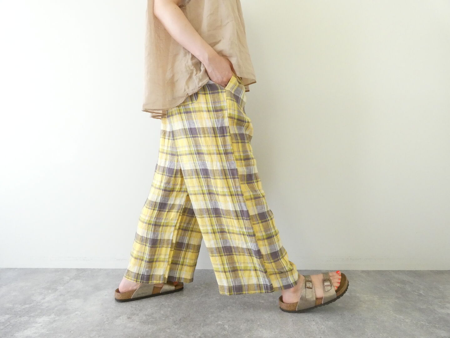mao made(マオメイド) リネンBIGチェックワイドパンツの商品画像9