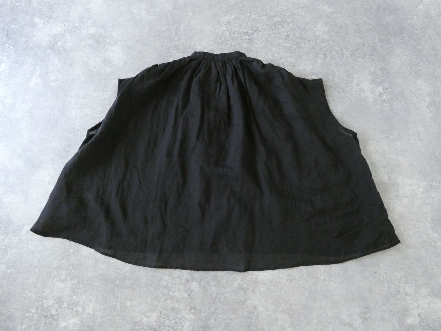 MidiUmi(ミディウミ) ラミーギャザーノースリーブシャツの商品画像43