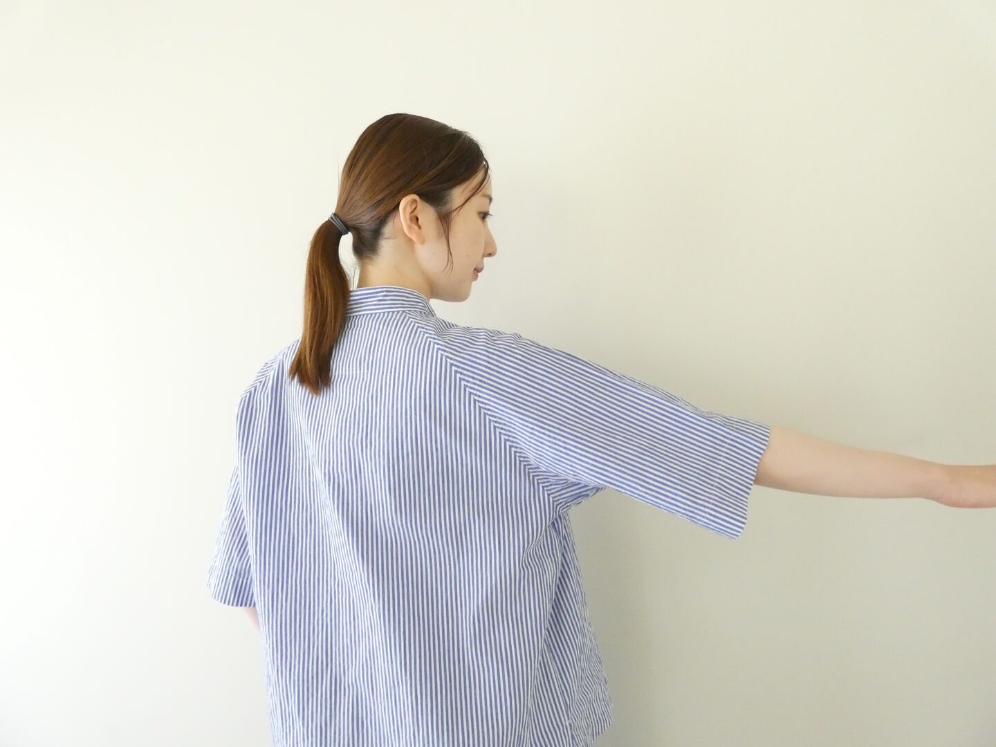 RINEN(リネン) 80/150/1強撚平織半袖ラグランスタンドカラーシャツの商品画像7