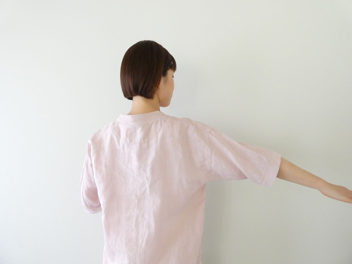 RINEN(リネン) 60/1リネンローン半袖クルーネックシャツの商品画像8