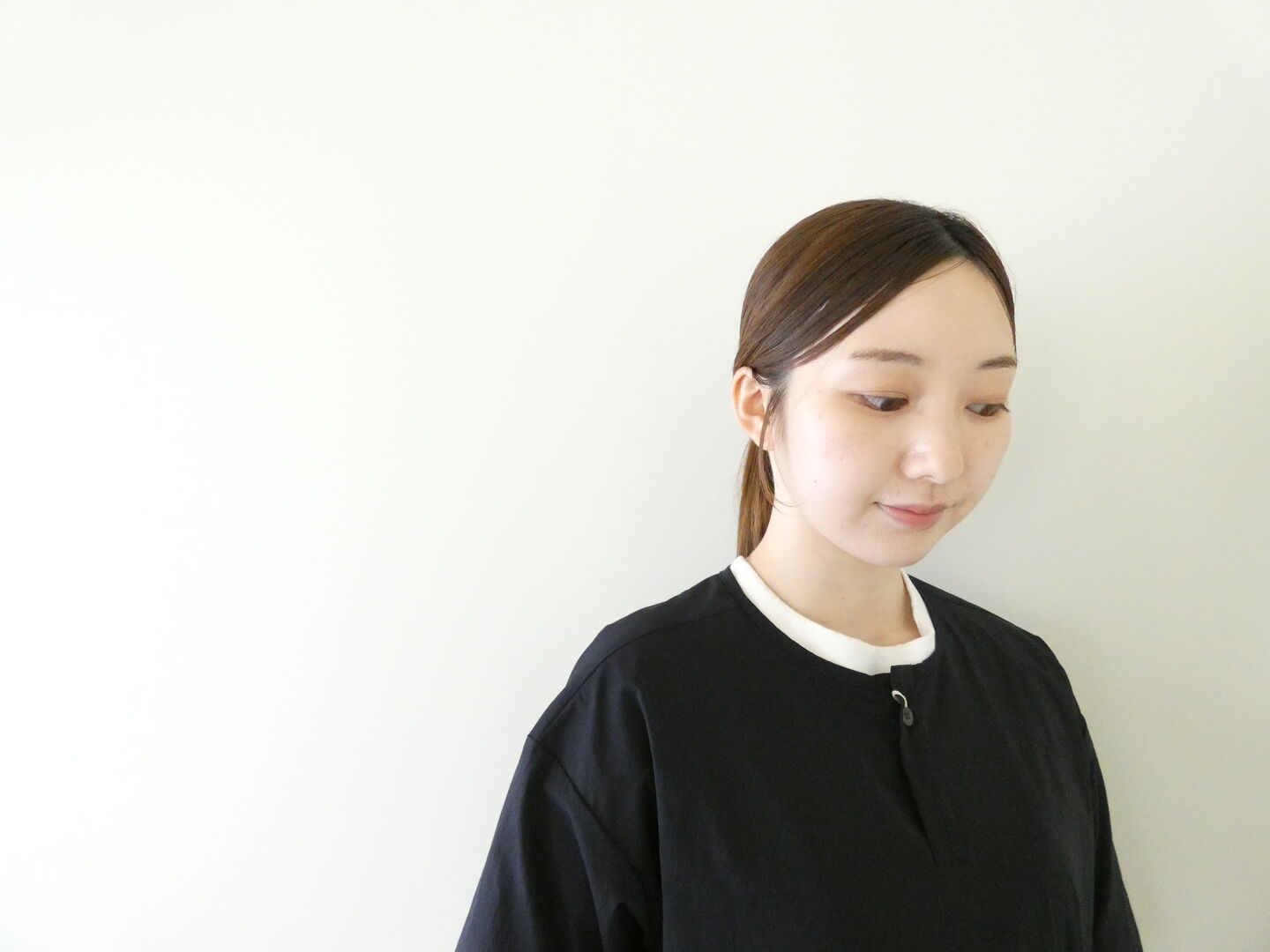 RINEN(リネン) ストレッチナイロン半袖ヘンリーネックシャツの商品画像4