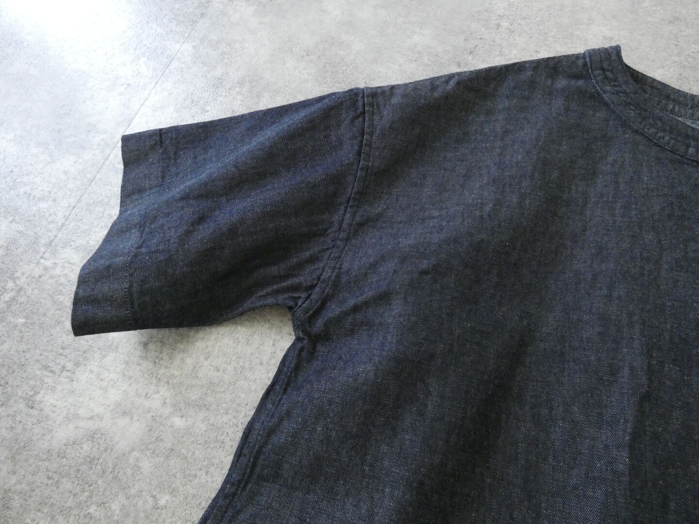 UNIVERSAL TISSU(ユニヴァーサル ティシュ) 6ozデニムバックボタンシャツの商品画像22