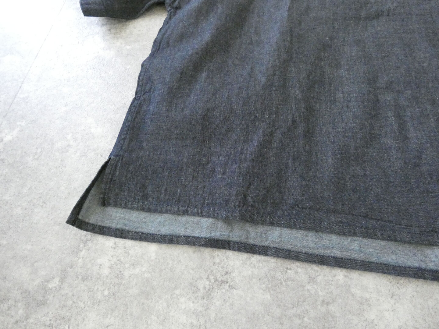 UNIVERSAL TISSU(ユニヴァーサル ティシュ) 6ozデニムバックボタンシャツの商品画像23