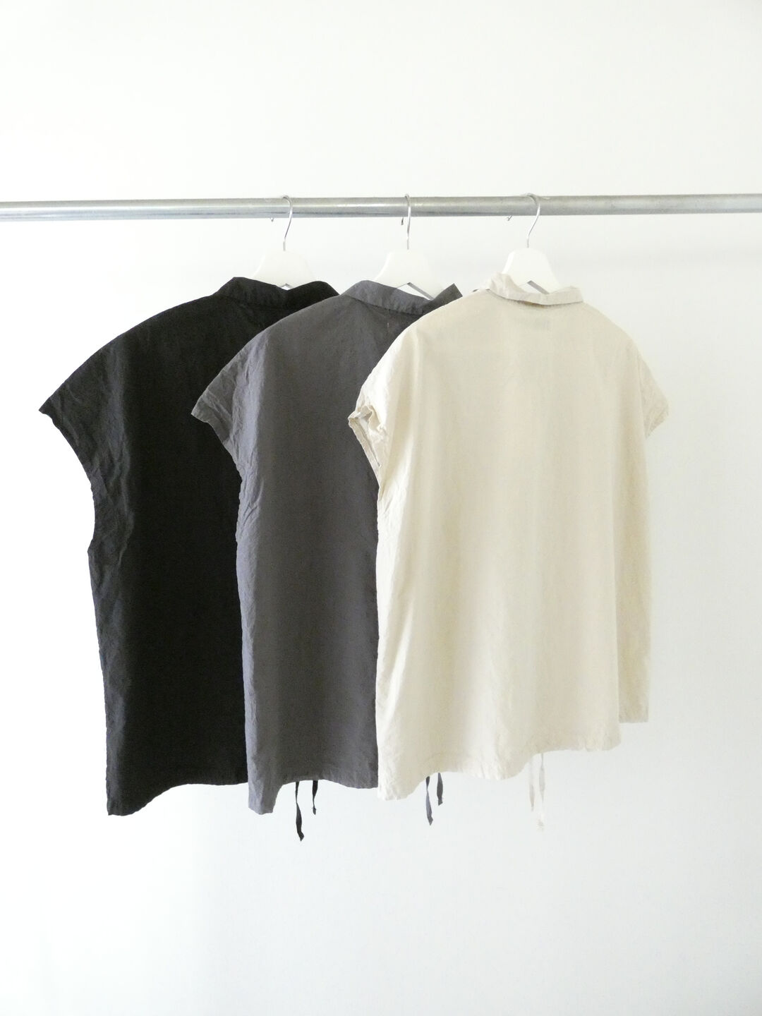 Veritecoeur(ヴェリテクール) シュリンクフレンチスリーブシャツの商品画像14