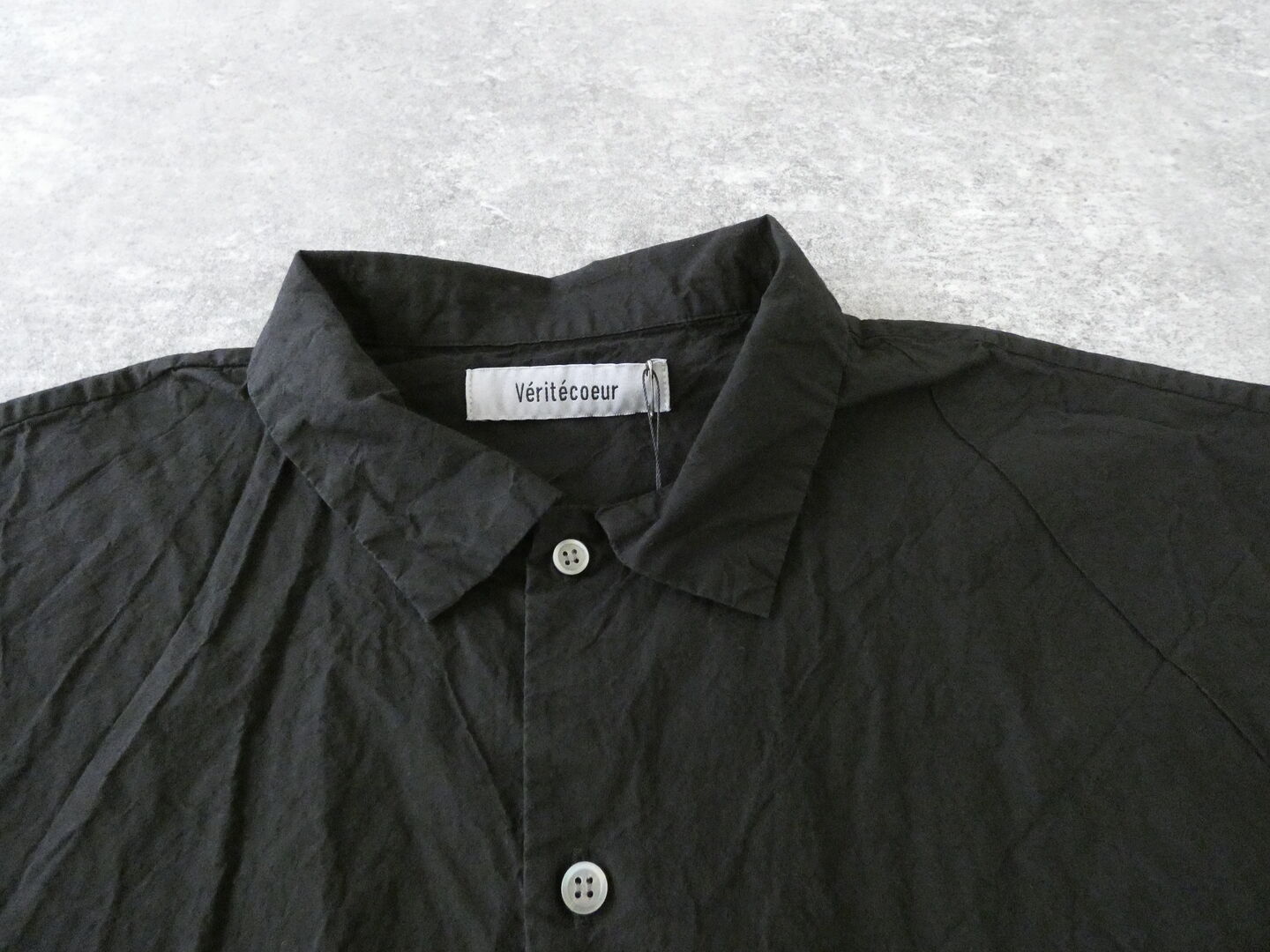 Veritecoeur(ヴェリテクール) シュリンクフレンチスリーブシャツの商品画像30