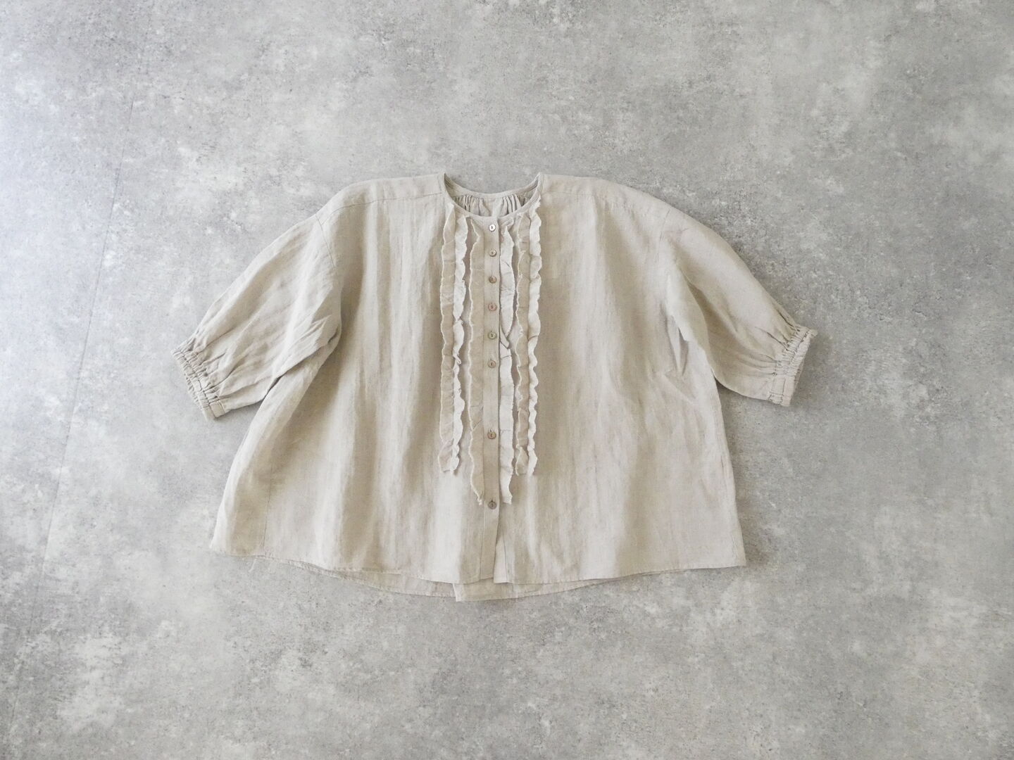 Hands of creation(ハンズオブクリエイション) 60/-Linen桐七炊きチビフリルブラウスの商品画像3