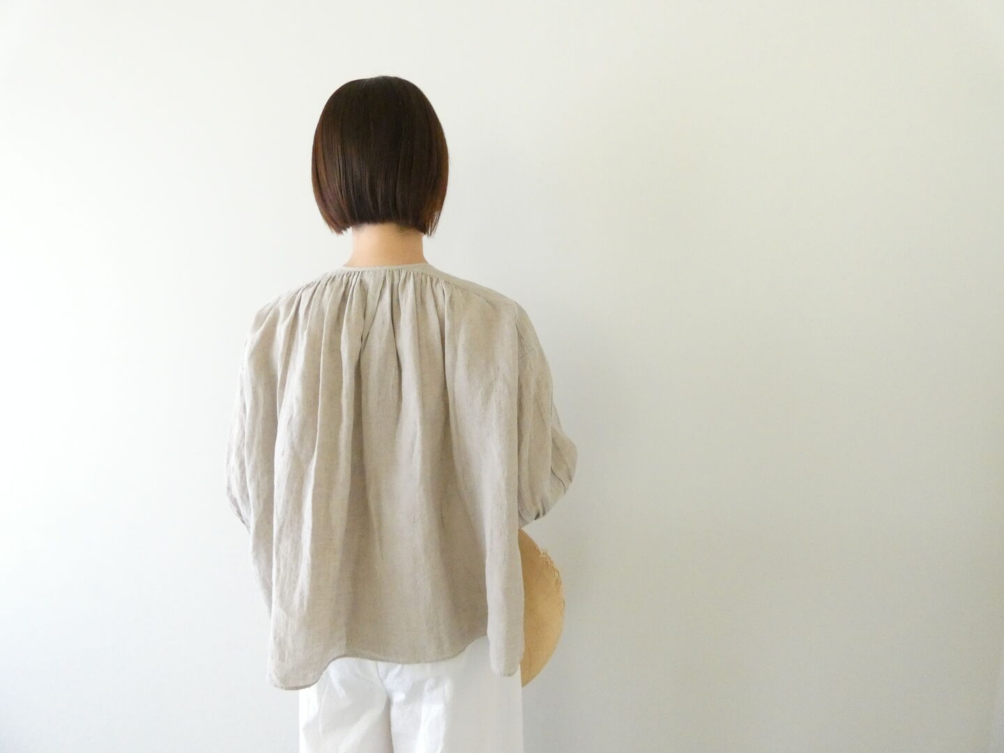 Hands of creation(ハンズオブクリエイション) 60/-Linen桐七炊きチビフリルブラウスの商品画像4