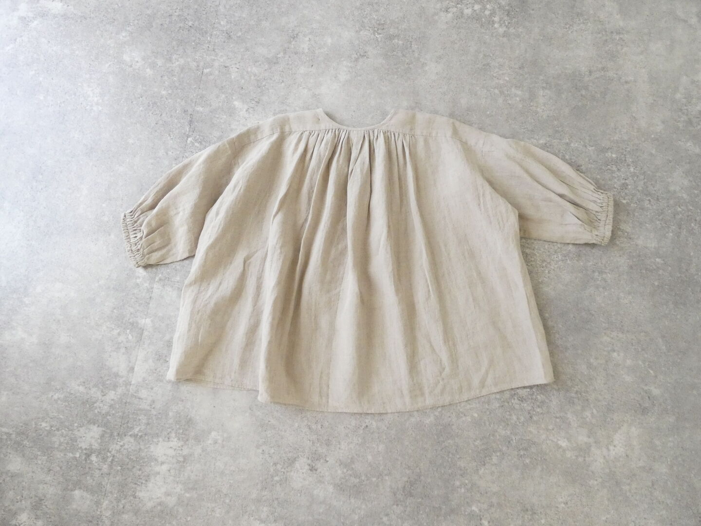 Hands of creation(ハンズオブクリエイション) 60/-Linen桐七炊きチビフリルブラウスの商品画像8