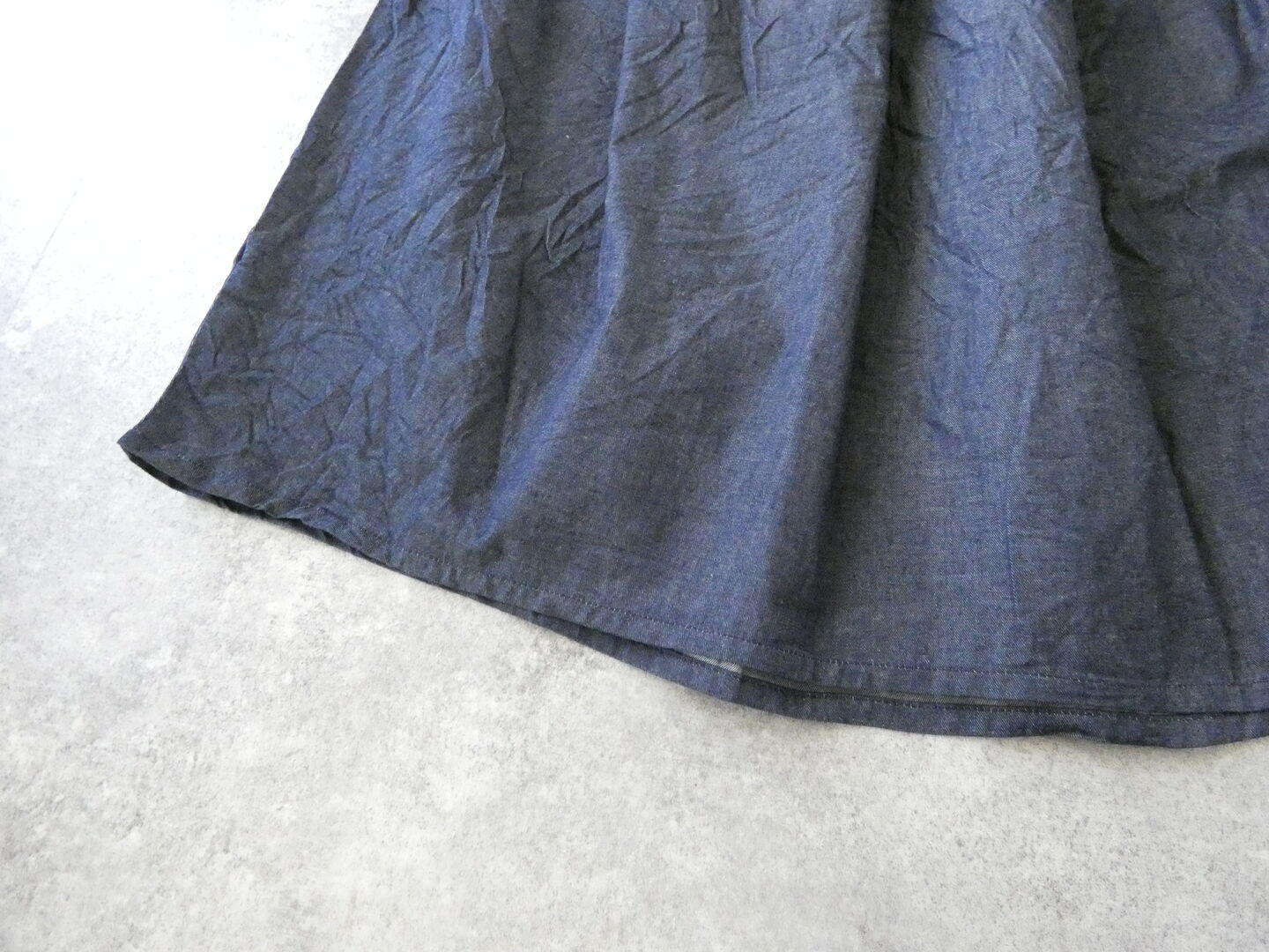 ina(イナ) 5ozデニム切替コクーンスカートの商品画像26