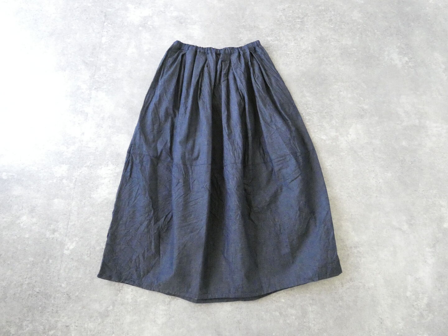 ina(イナ) 5ozデニム切替コクーンスカートの商品画像3